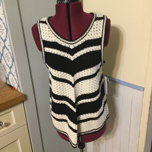 NWT Tribal Jeans crochet/knit sweater vest in black and cream size large - Picture 1 of 7